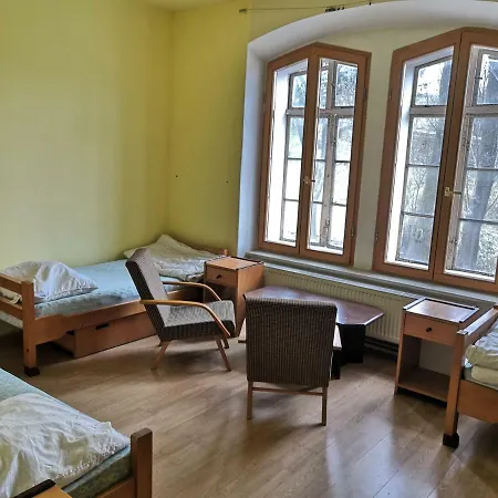 Zamecka Tovarna Homestay szállás *